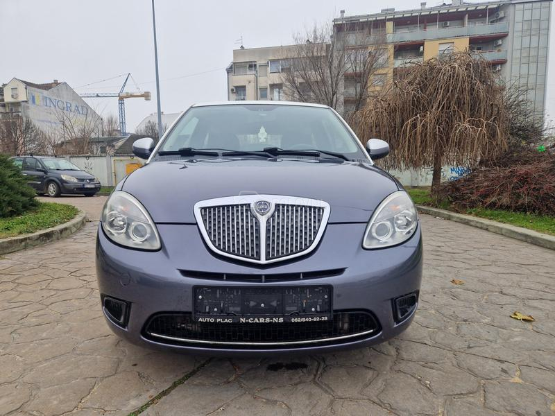 Lancia Ypsilon 1.4 TNG