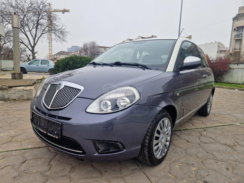 Lancia Ypsilon 1.4 TNG