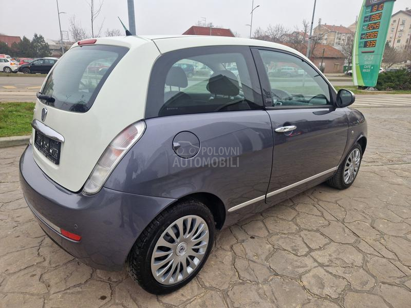 Lancia Ypsilon 1.4 TNG
