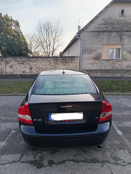 Volvo S40 