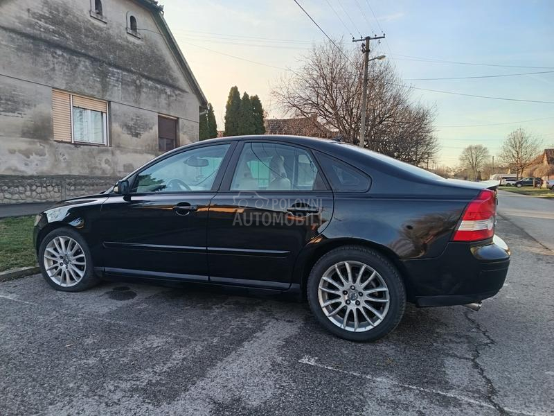 Volvo S40 