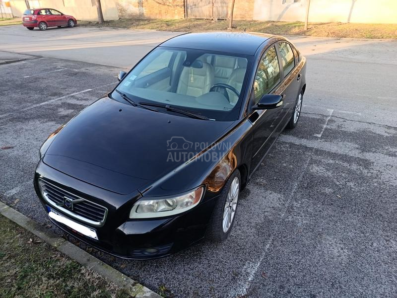 Volvo S40 