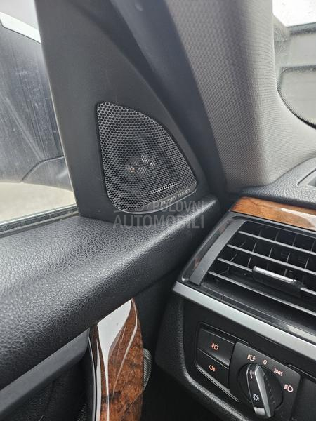 BMW 320 Harman kardonHead UP