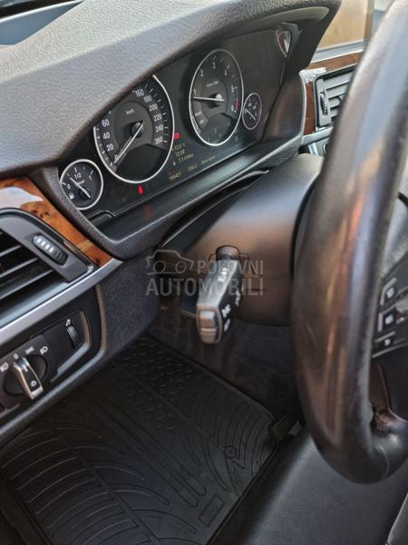 BMW 320 Harman kardonHead UP