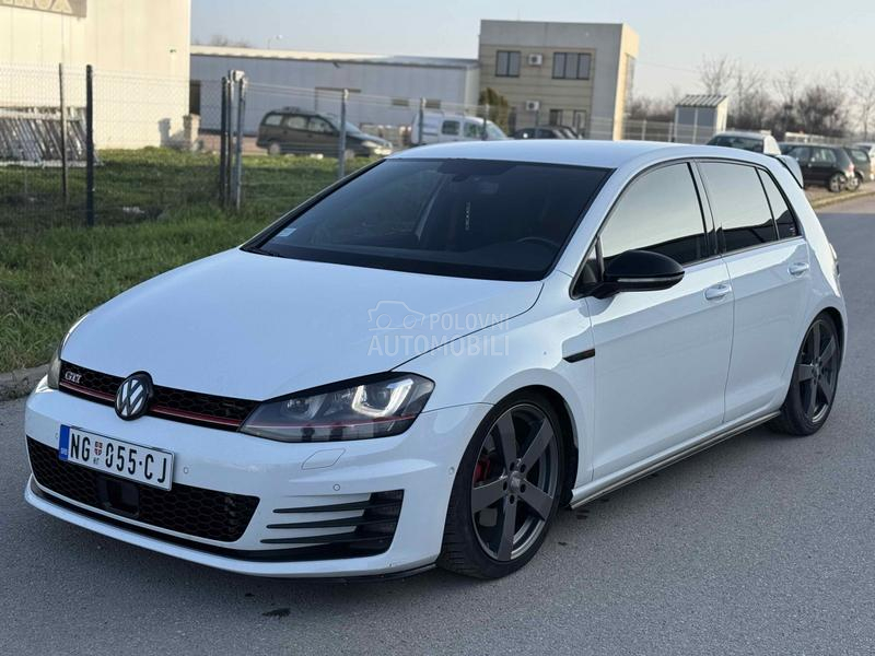 Volkswagen Golf 7 GTI