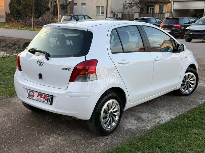 Toyota Yaris 1.3 T O P