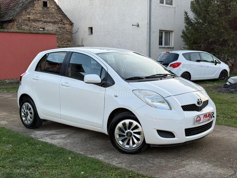 Toyota Yaris 1.3 T O P
