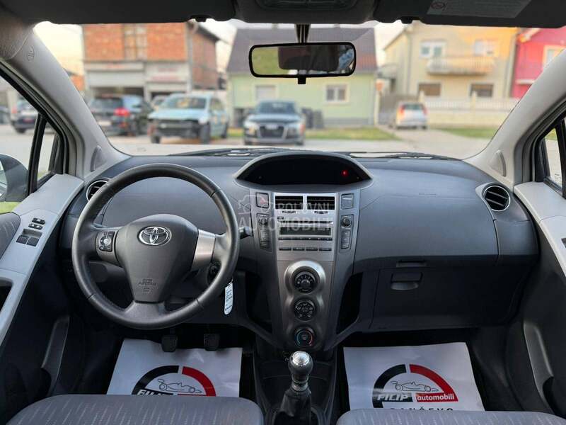 Toyota Yaris 1.3 T O P