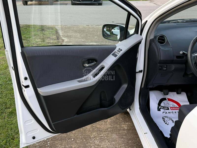 Toyota Yaris 1.3 T O P