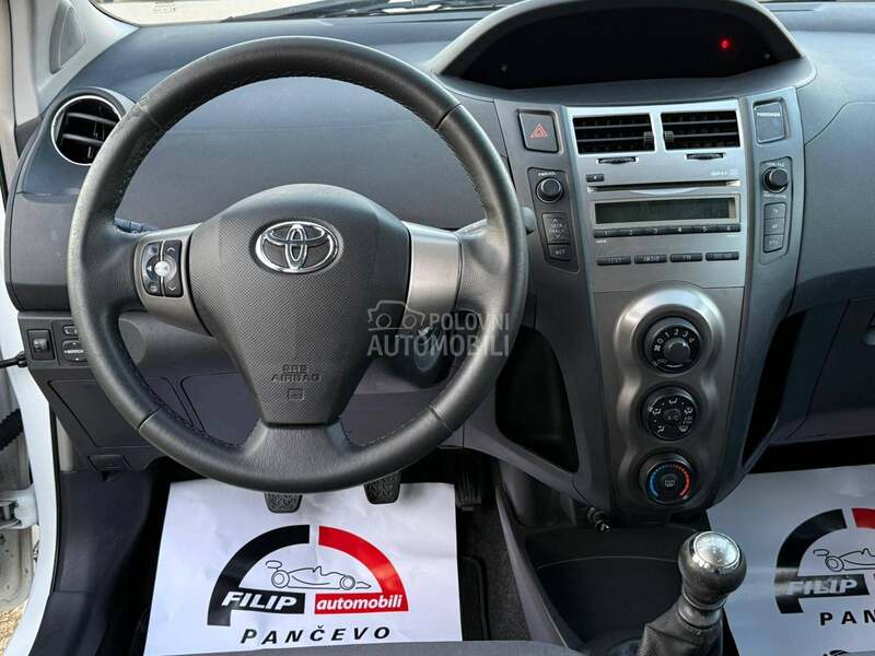 Toyota Yaris 1.3 T O P