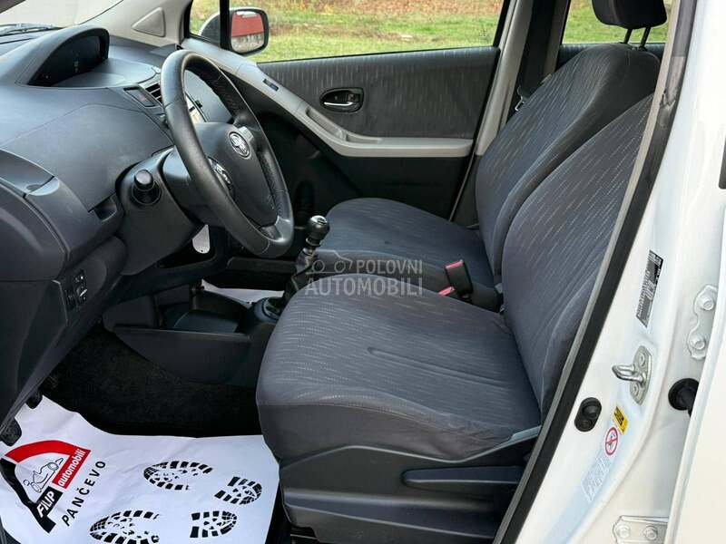 Toyota Yaris 1.3 T O P