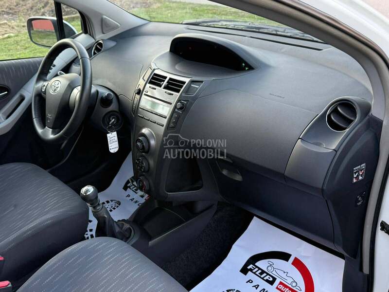 Toyota Yaris 1.3 T O P