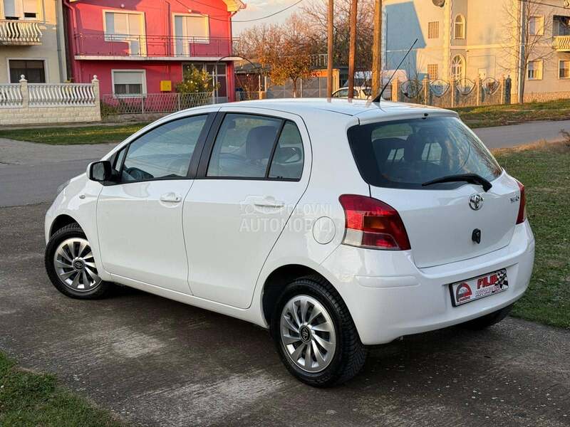 Toyota Yaris 1.3 T O P