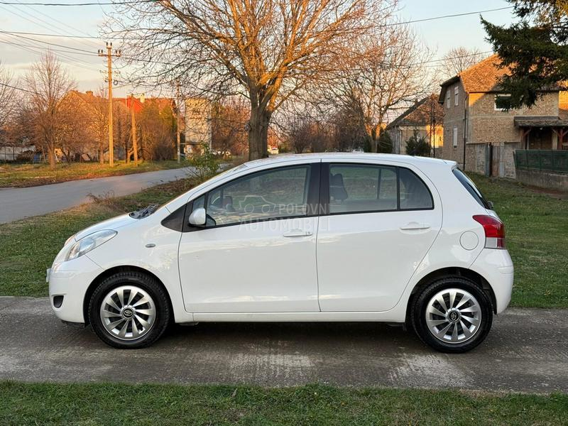 Toyota Yaris 1.3 T O P