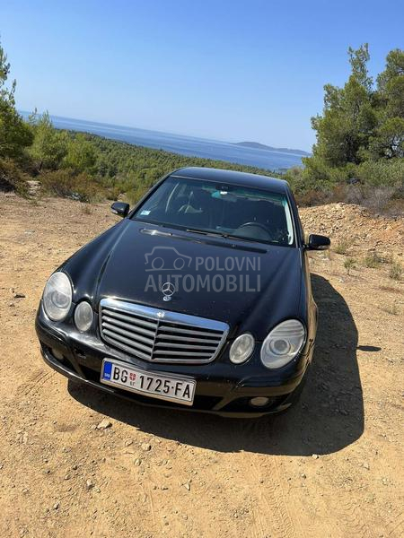 Mercedes Benz E 220 