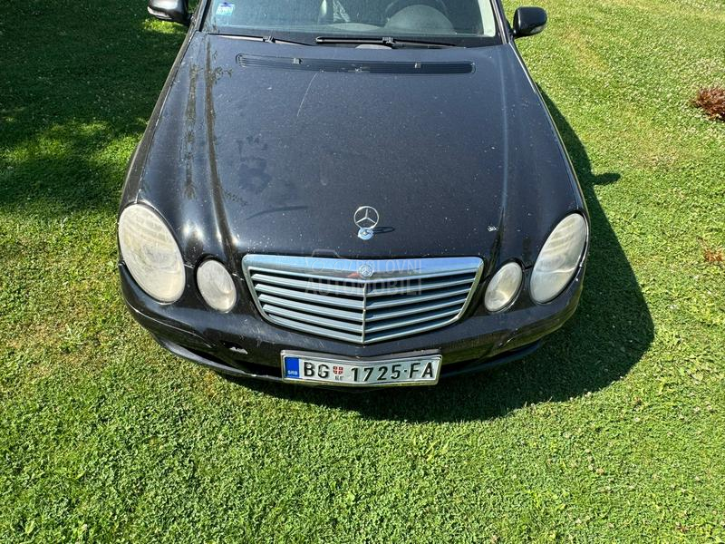 Mercedes Benz E 220 