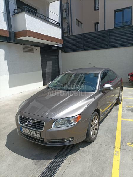 Volvo S80 2.0T