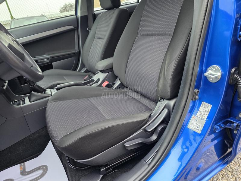 Mitsubishi Lancer 1.5/CH/179.000 K.M