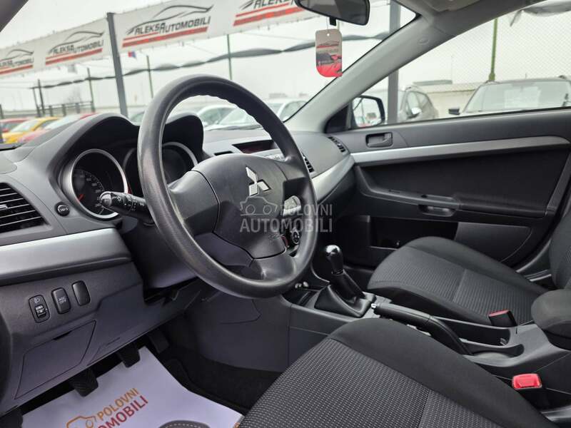Mitsubishi Lancer 1.5/CH/179.000 K.M