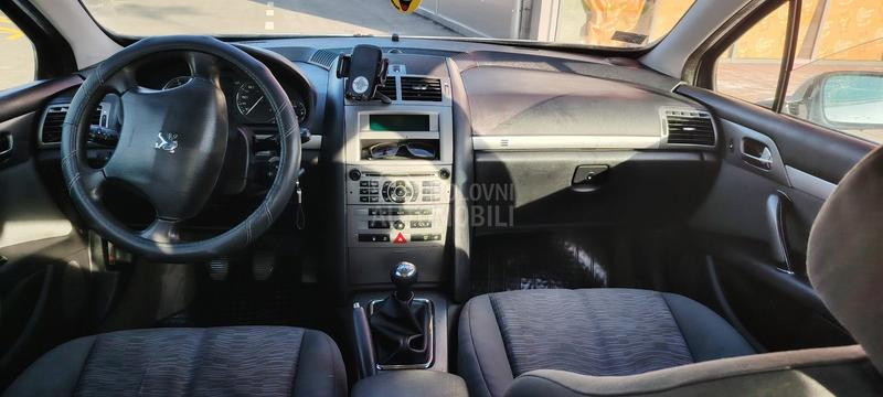 Peugeot 407 1.8 E