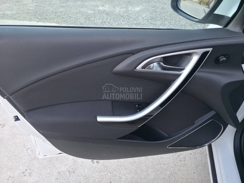 Opel Astra J 1.7 CDTI N.A.V.I