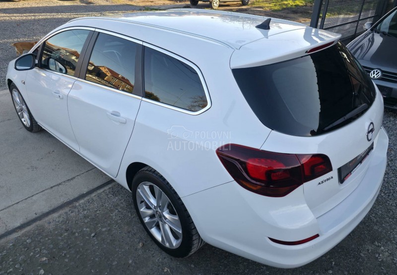 Opel Astra J 1.7 CDTI N.A.V.I