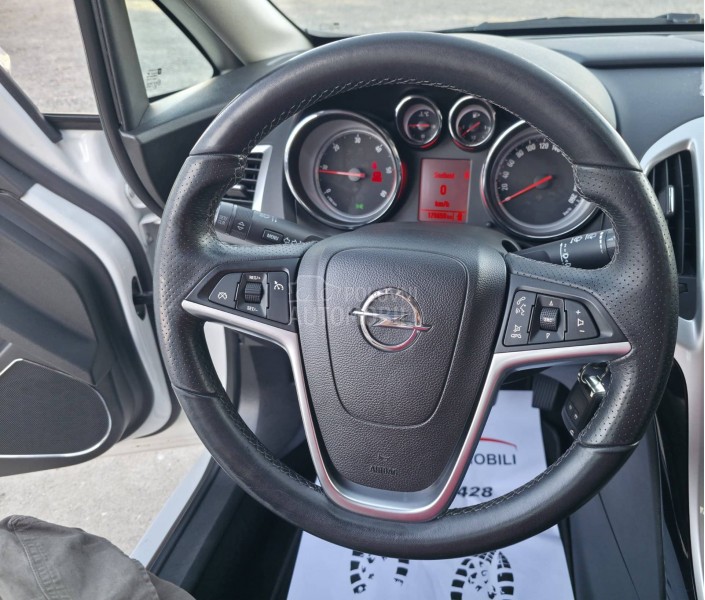 Opel Astra J 1.7 CDTI N.A.V.I