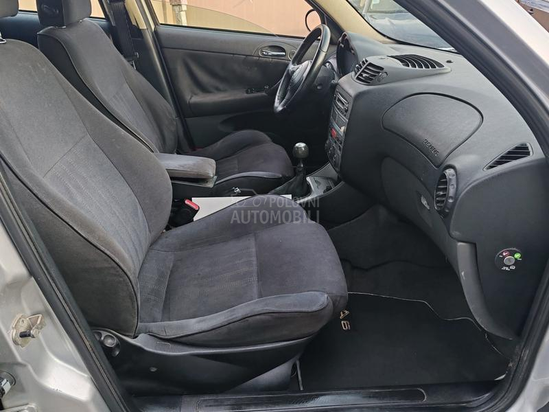 Alfa Romeo 147 REG / DUGO