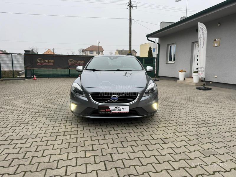 Volvo V40 2.0 R-design