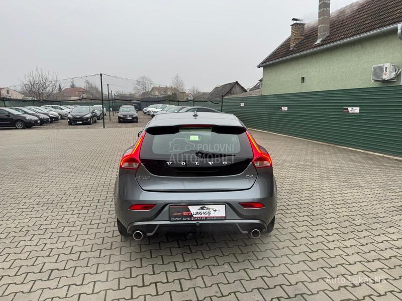 Volvo V40 2.0 R-design