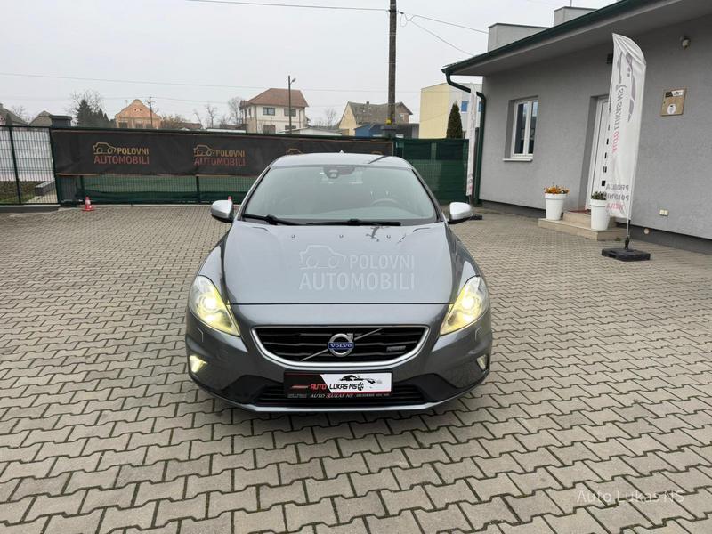 Volvo V40 2.0 R-design