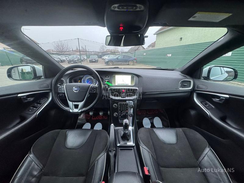 Volvo V40 2.0 R-design