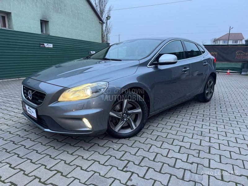 Volvo V40 2.0 R-design