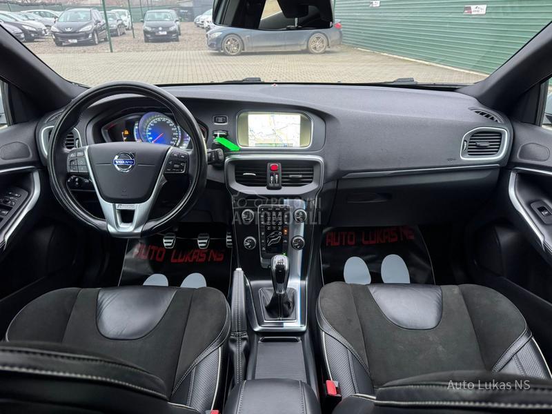 Volvo V40 2.0 R-design