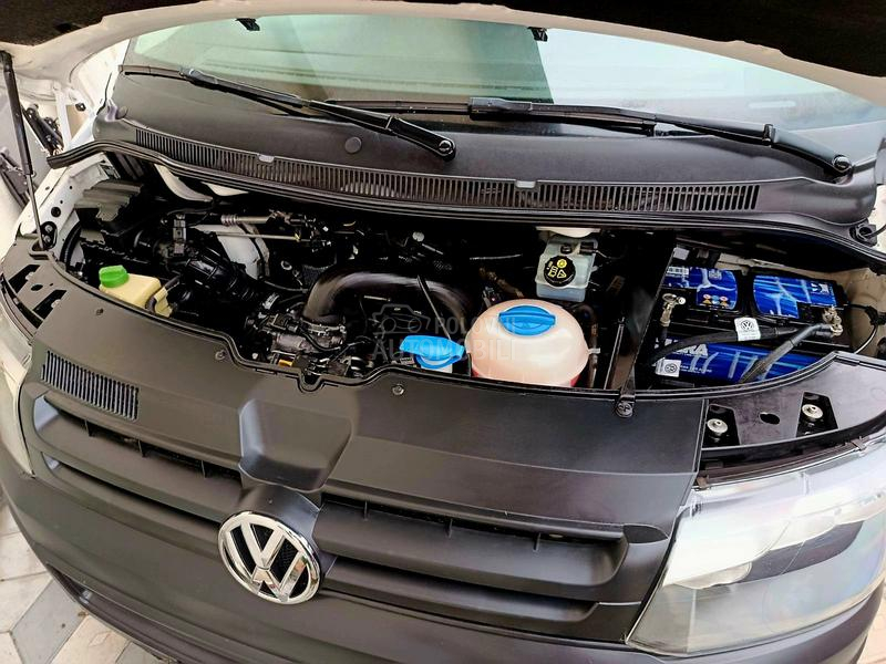 Volkswagen Transporter T5 2.0 tdi