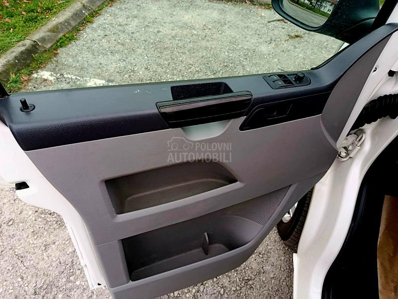 Volkswagen Transporter T5 2.0 tdi