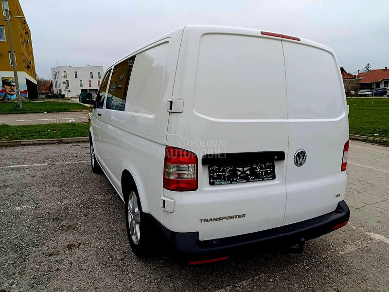 Volkswagen Transporter T5 2.0 tdi