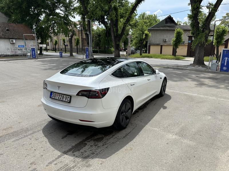 Tesla Model 3 Standard Range Plus