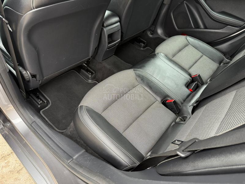 Mercedes Benz CLA 180 LED/AUTO MATIK/FUL