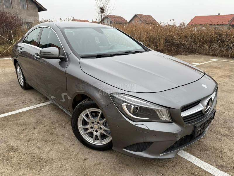 Mercedes Benz CLA 180 LED/AUTO MATIK/FUL