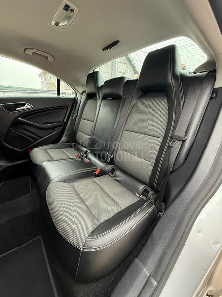Mercedes Benz CLA 180 LED/AUTO MATIK/FUL