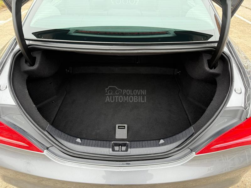 Mercedes Benz CLA 180 LED/AUTO MATIK/FUL