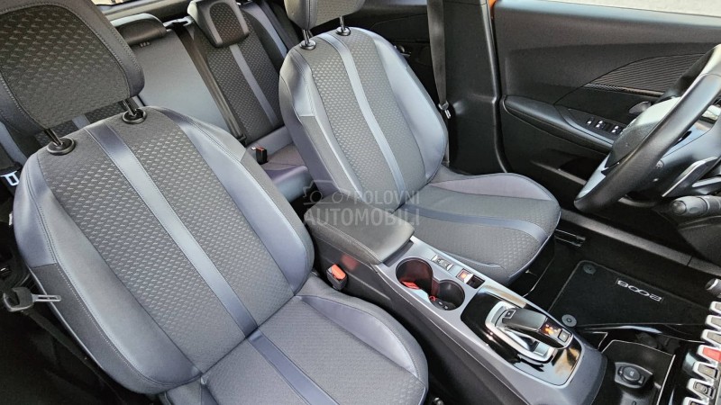 Peugeot 2008 1.5d 131 ALLURE