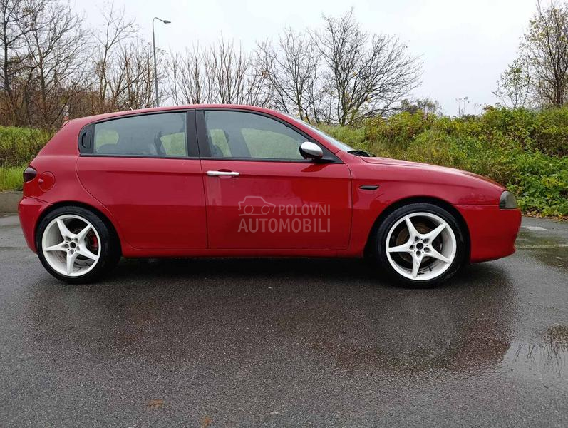 Alfa Romeo 147 Q2