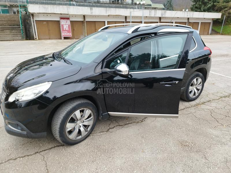 Peugeot 2008 1.2ehpt