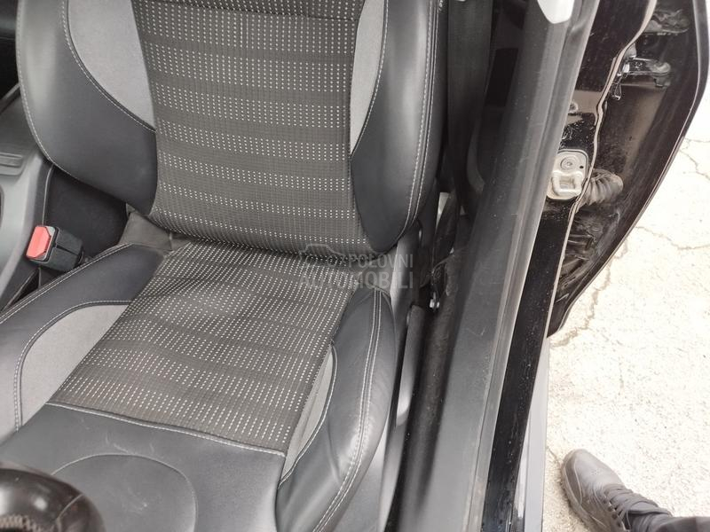 Peugeot 2008 1.2ehpt