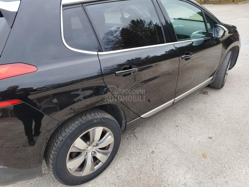 Peugeot 2008 1.2ehpt