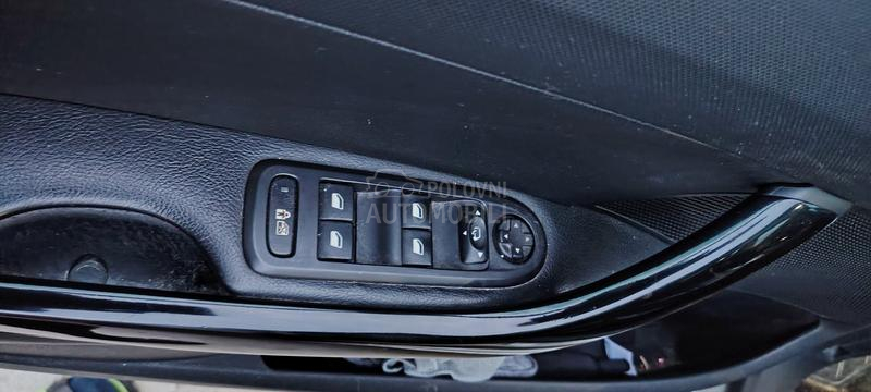 Peugeot 308 1.6HDI Excluziv