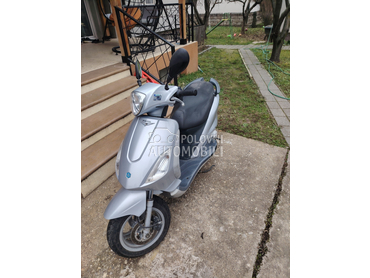 Piaggio Fly