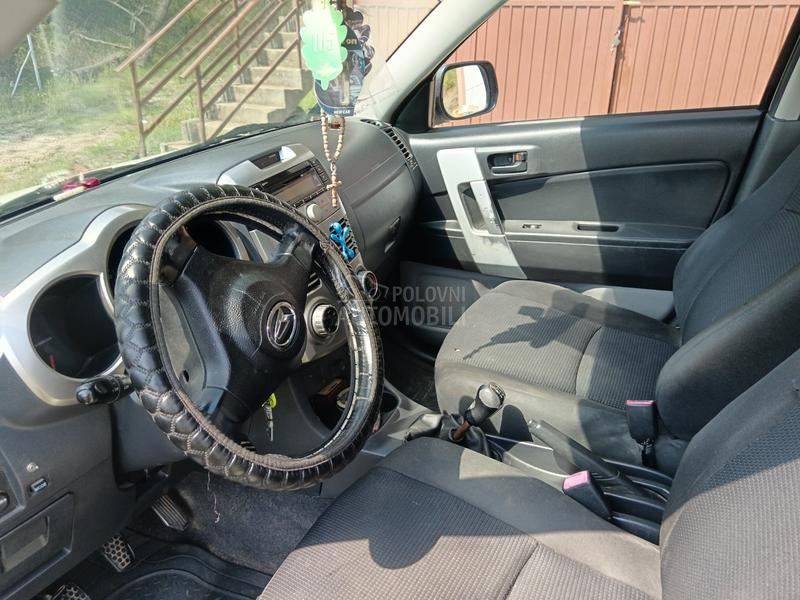 Daihatsu Terios j2